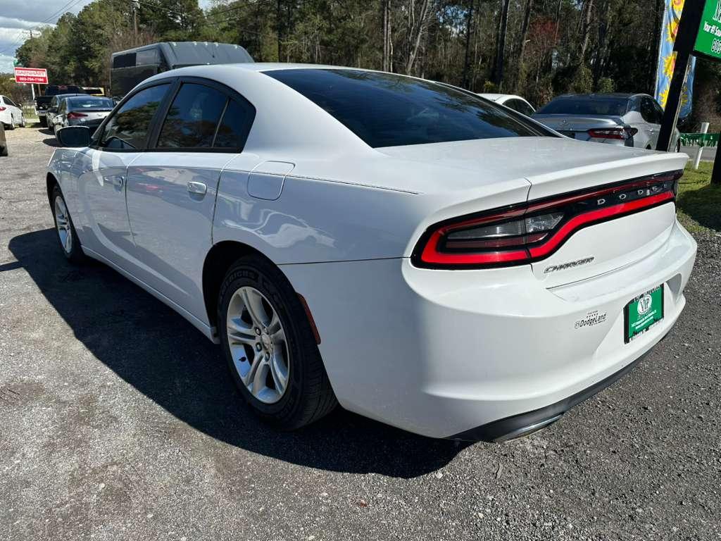 Dodge Charger SE 2015