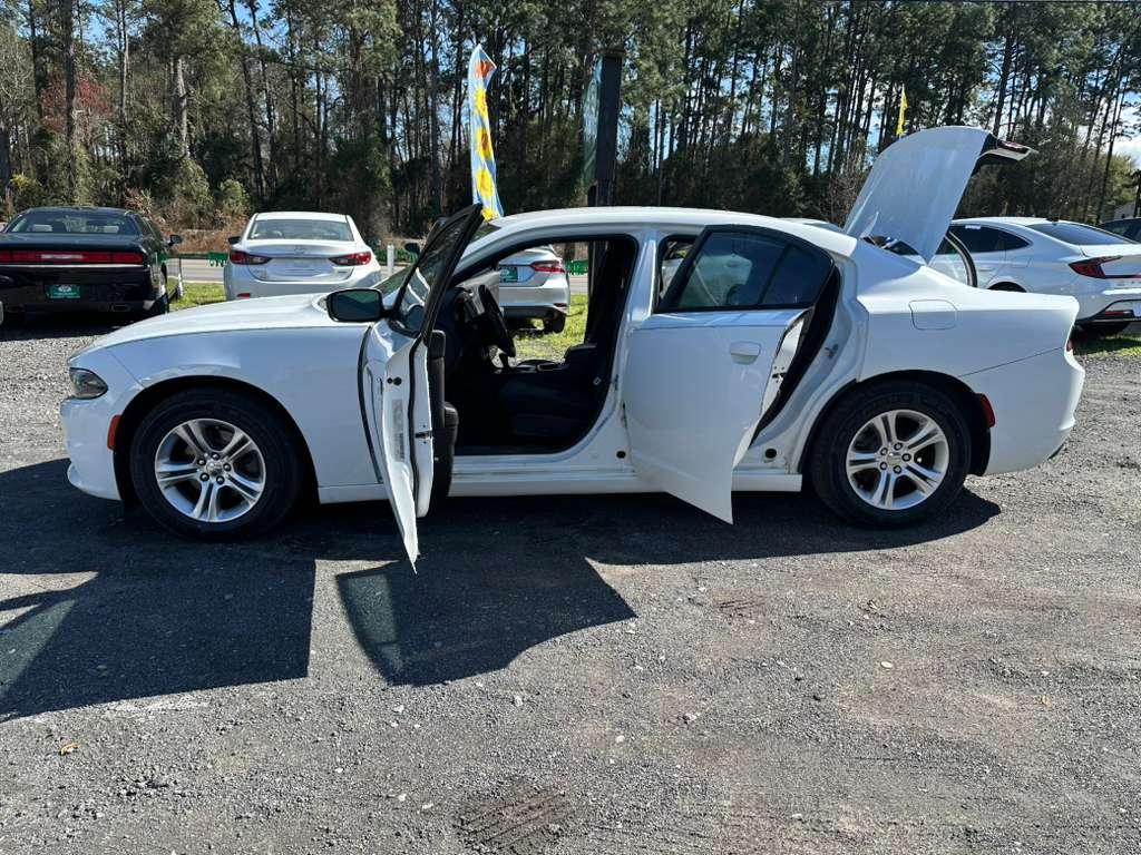 Dodge Charger SE 2015