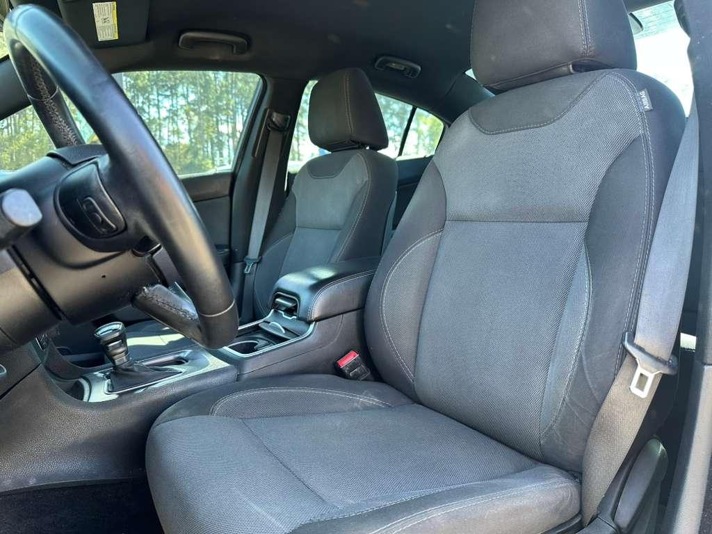 Dodge Charger SE 2015