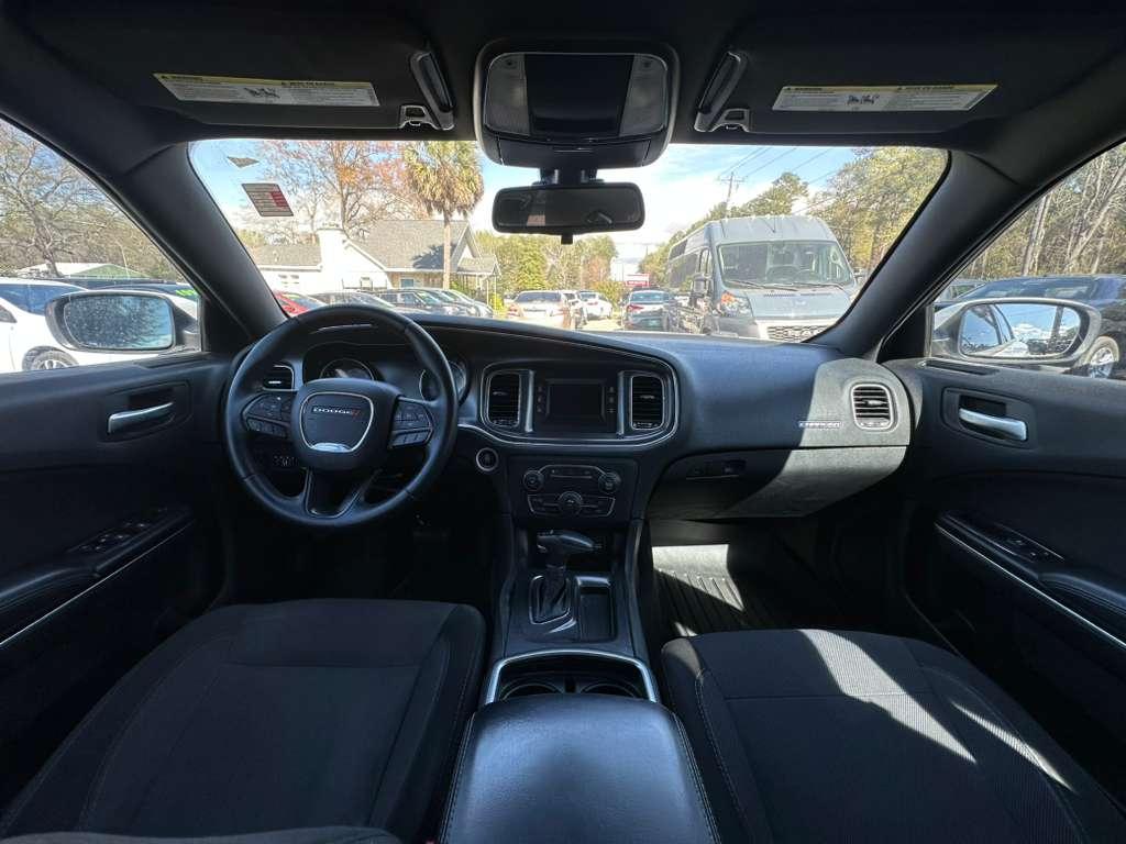 Dodge Charger SE 2015