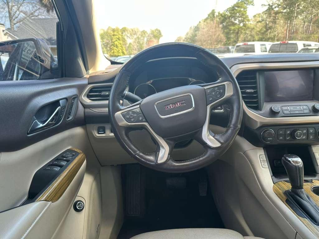 GMC Acadia Denali 2017