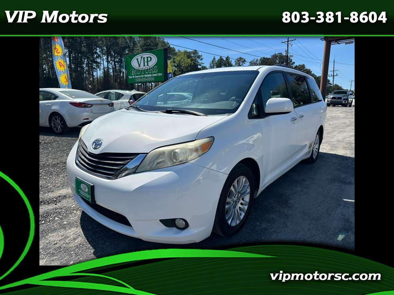 Toyota Sienna Limited 7-Pass V6 2011