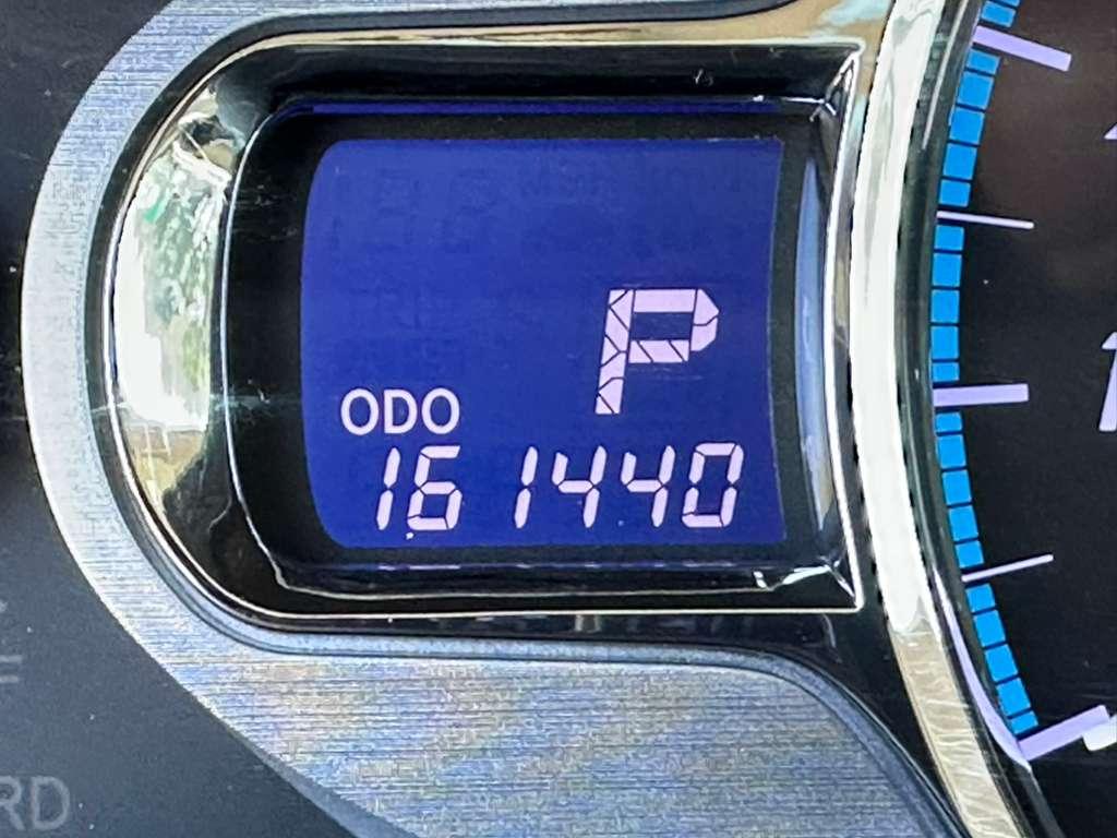 Toyota Sienna Limited 7-Pass V6 2011