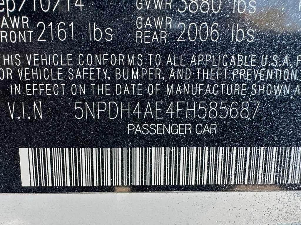 Hyundai Elantra SE 6AT 2015