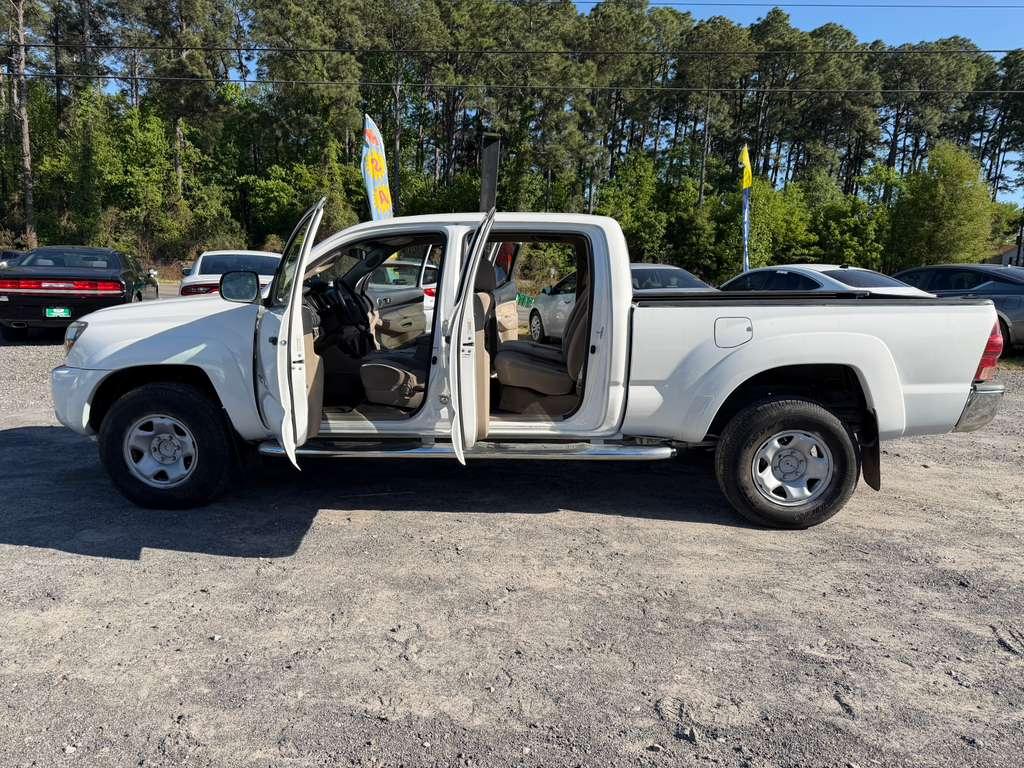 Toyota Tacoma PreRunner Double Cab Long Bed V6 2WD 2005
