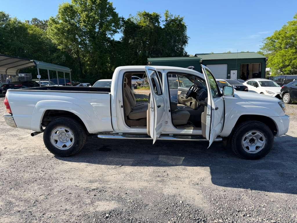 Toyota Tacoma PreRunner Double Cab Long Bed V6 2WD 2005