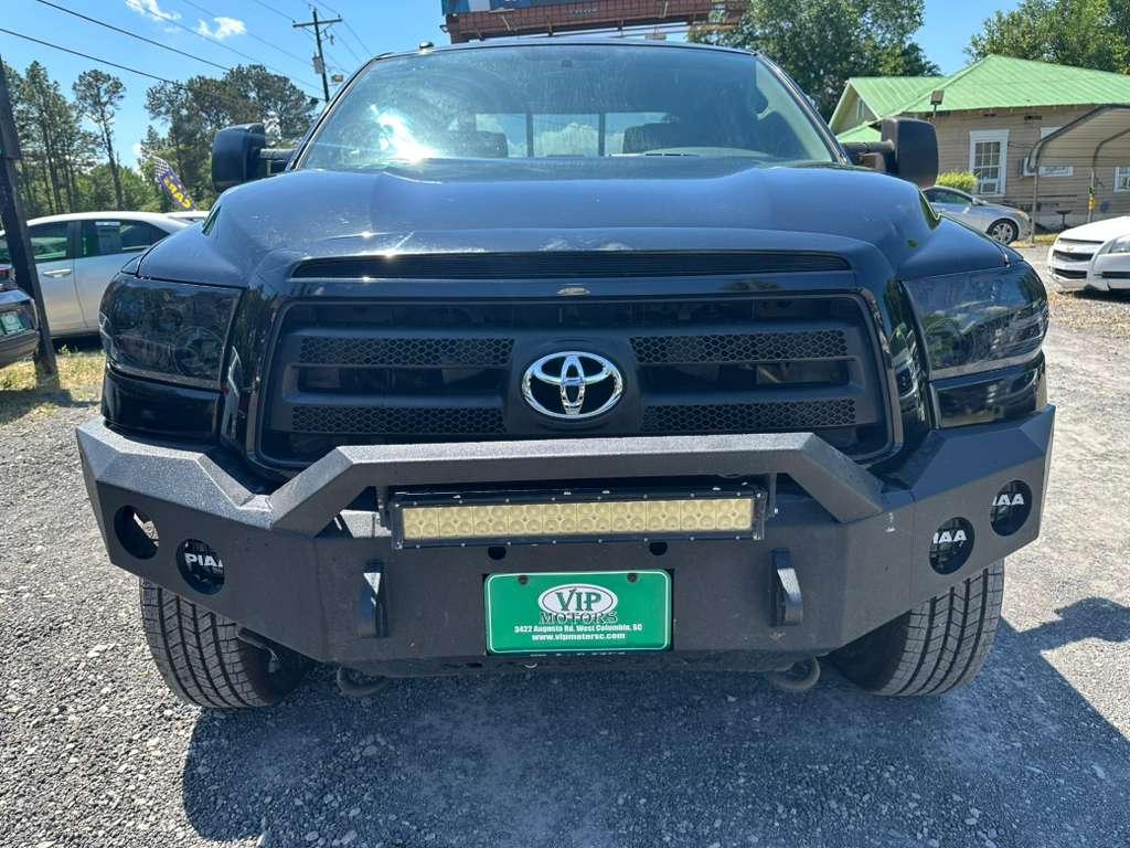 Toyota Tundra Limited 5.7L Double Cab 2WD 2010