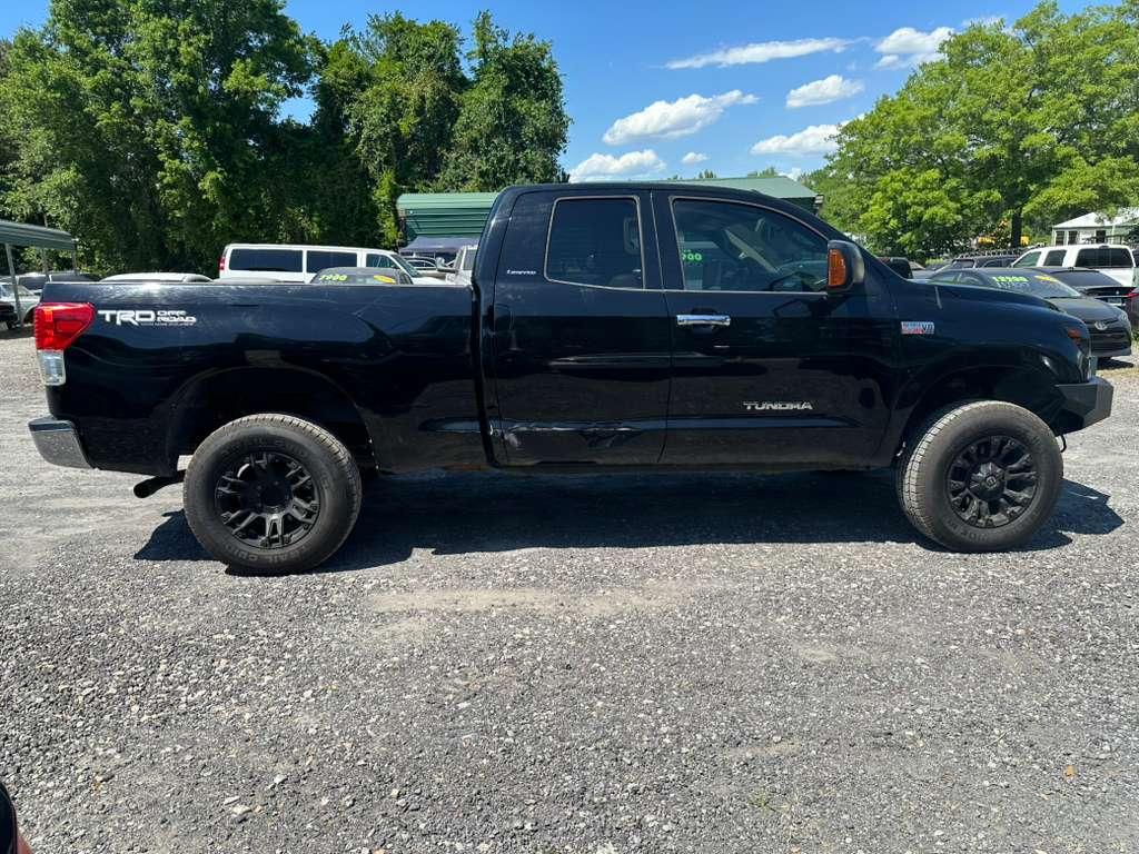 Toyota Tundra Limited 5.7L Double Cab 2WD 2010