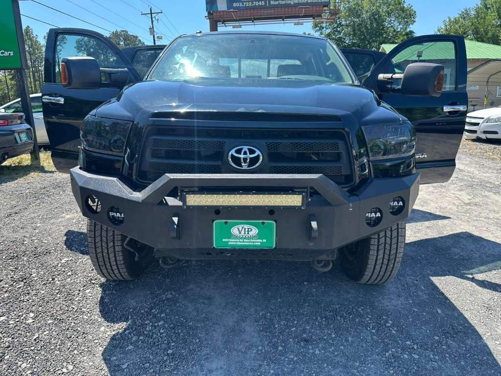 Toyota Tundra Limited 5.7L Double Cab 2WD 2010