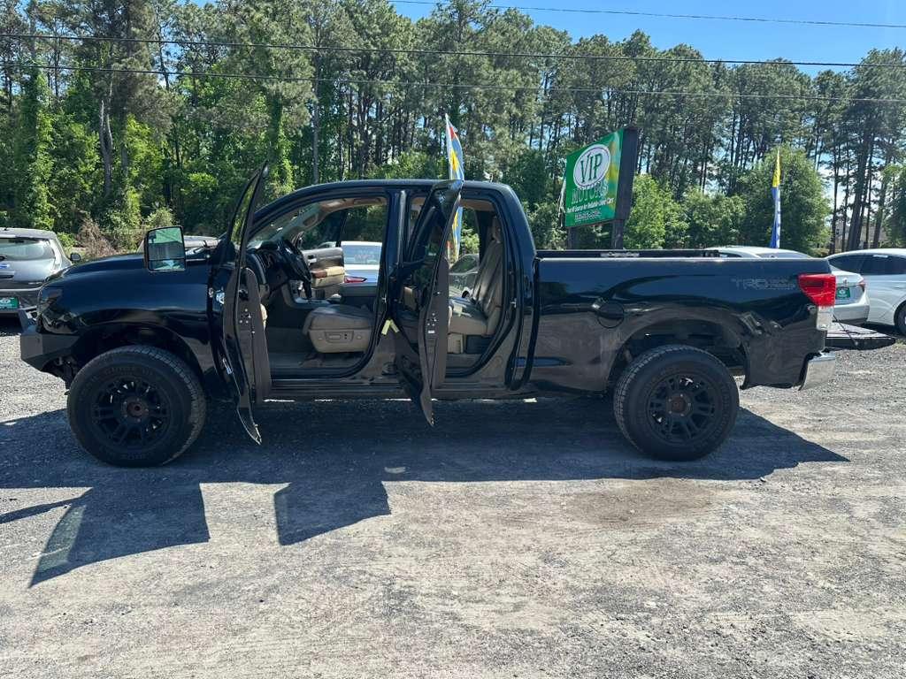 Toyota Tundra Limited 5.7L Double Cab 2WD 2010