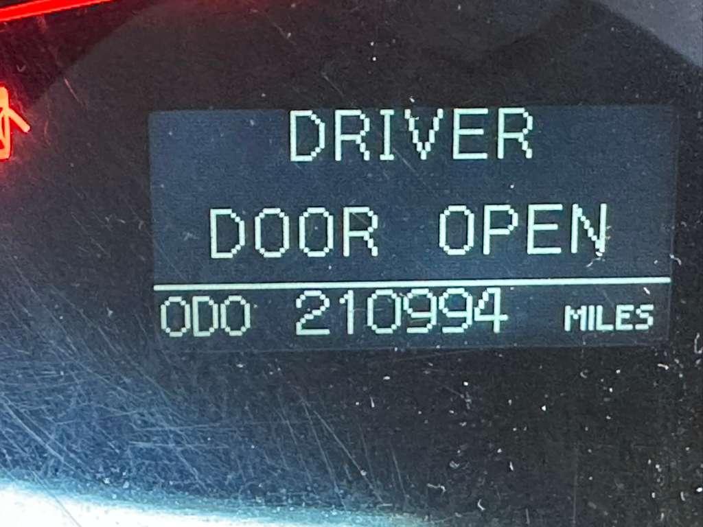 Toyota Tundra Limited 5.7L Double Cab 2WD 2010