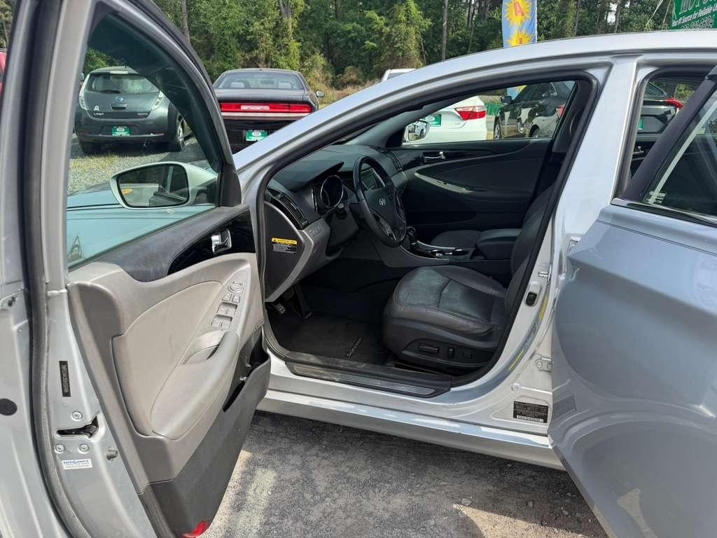 Hyundai Sonata Limited Auto 2013