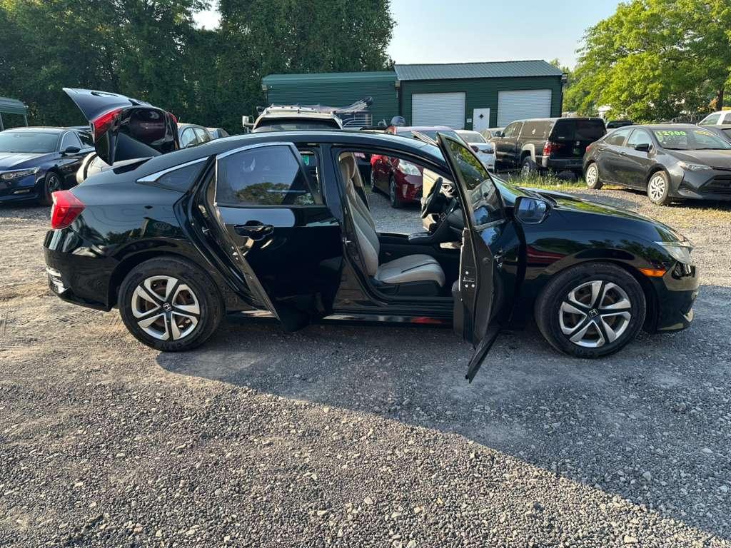 Honda Civic LX Sedan CVT 2017