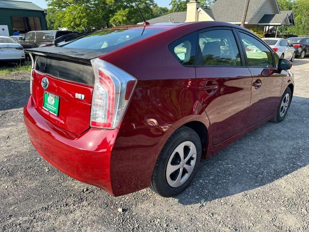 Toyota Prius Prius V 2012