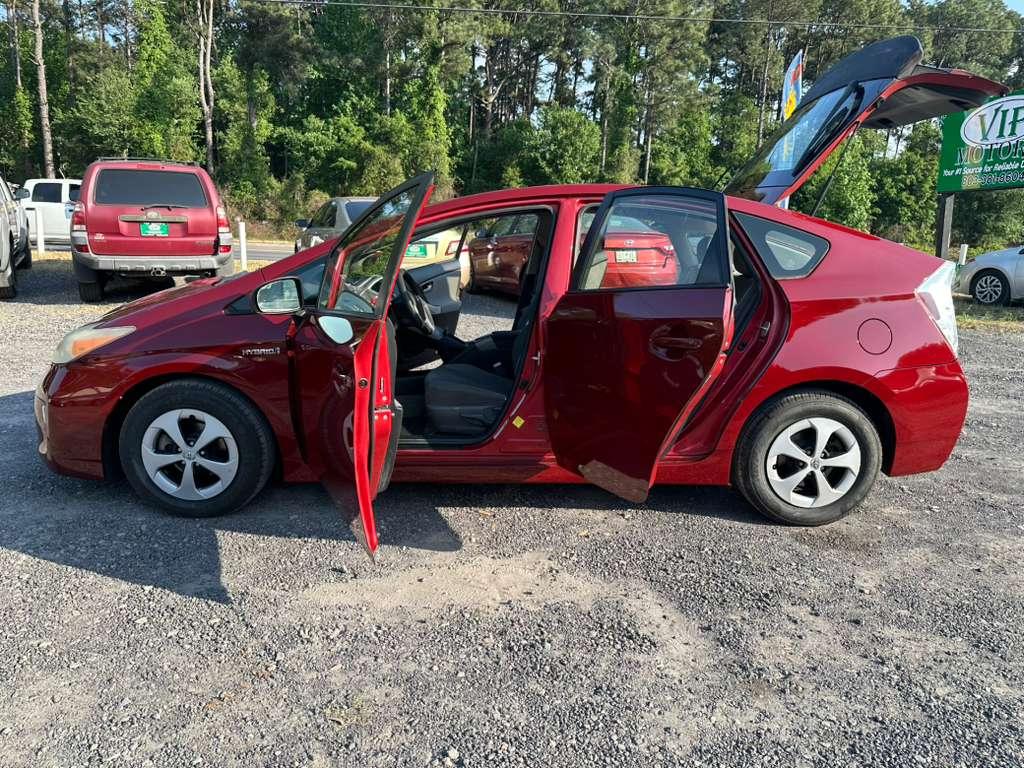 Toyota Prius Prius V 2012