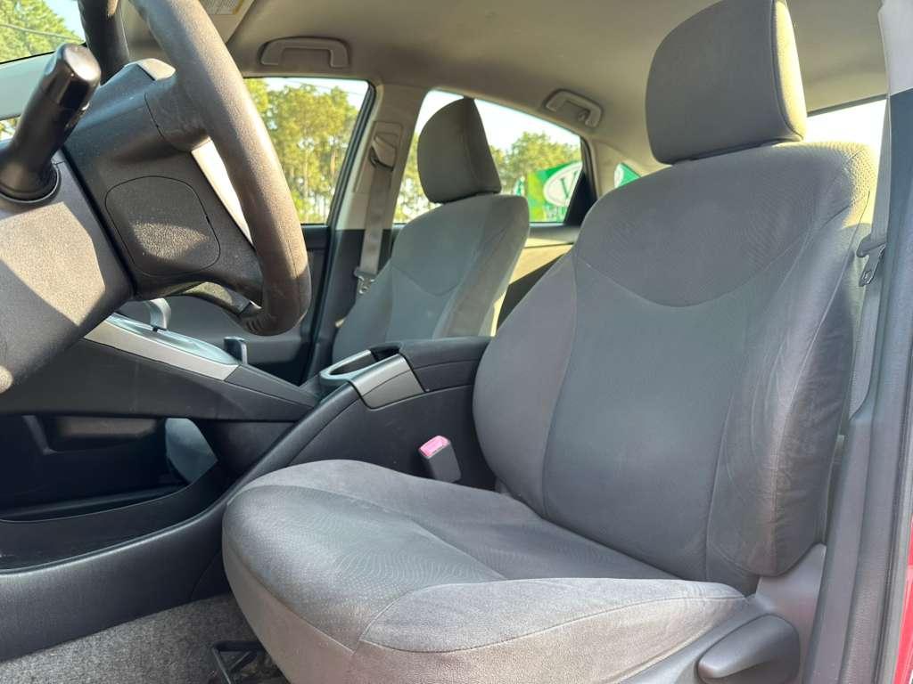 Toyota Prius Prius V 2012