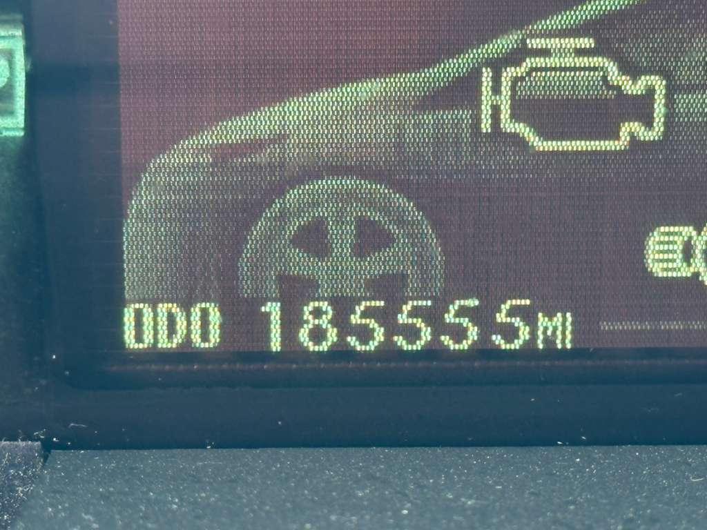 Toyota Prius Prius V 2012