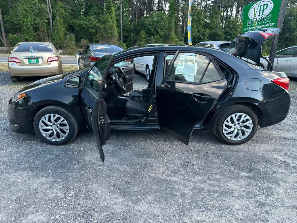 Toyota Corolla XLE CVT 2019