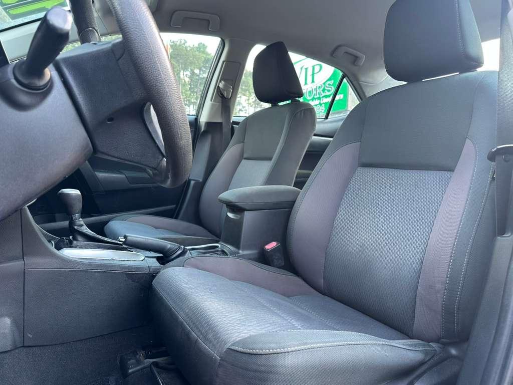 Toyota Corolla XLE CVT 2019