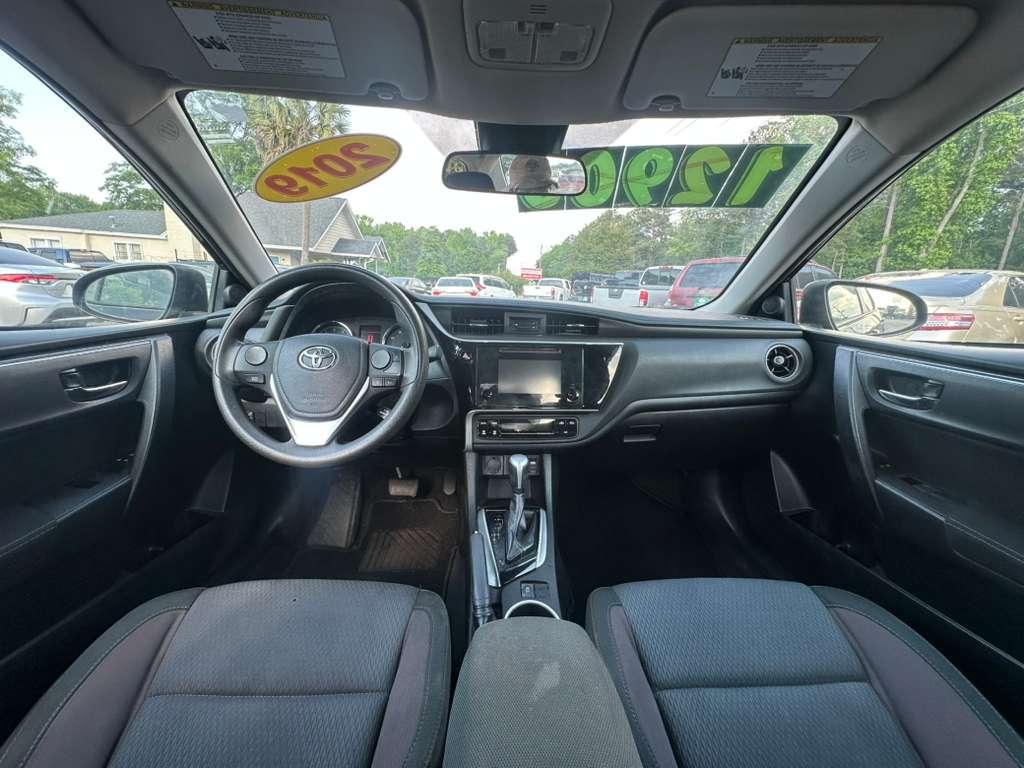 Toyota Corolla XLE CVT 2019