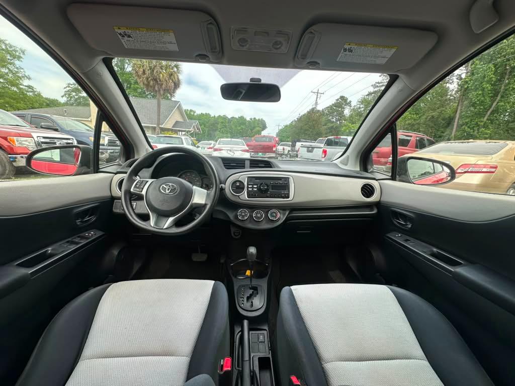 Toyota Yaris L 5-Door AT 2014