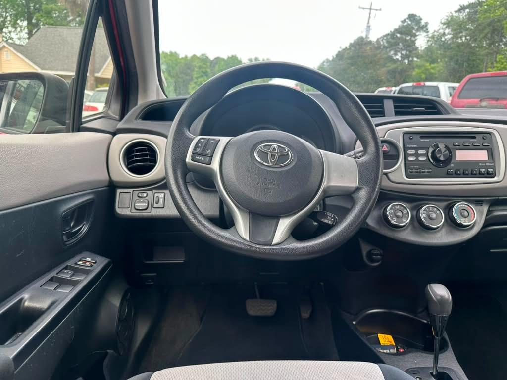 Toyota Yaris L 5-Door AT 2014