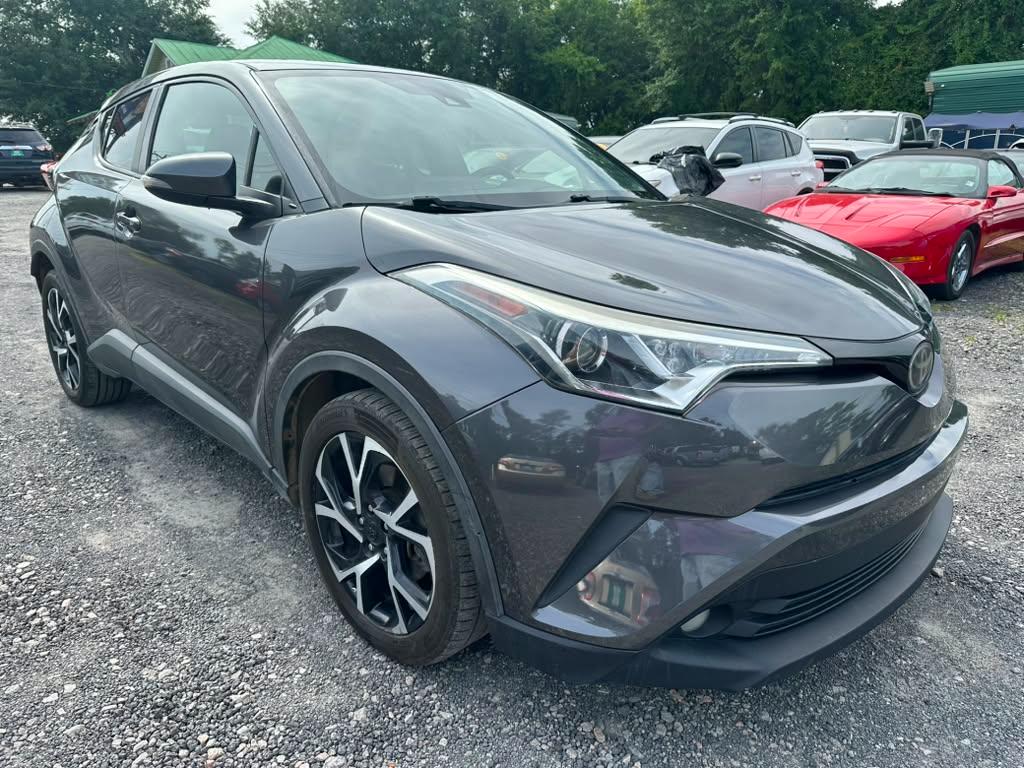 Toyota C-HR XLE 2018