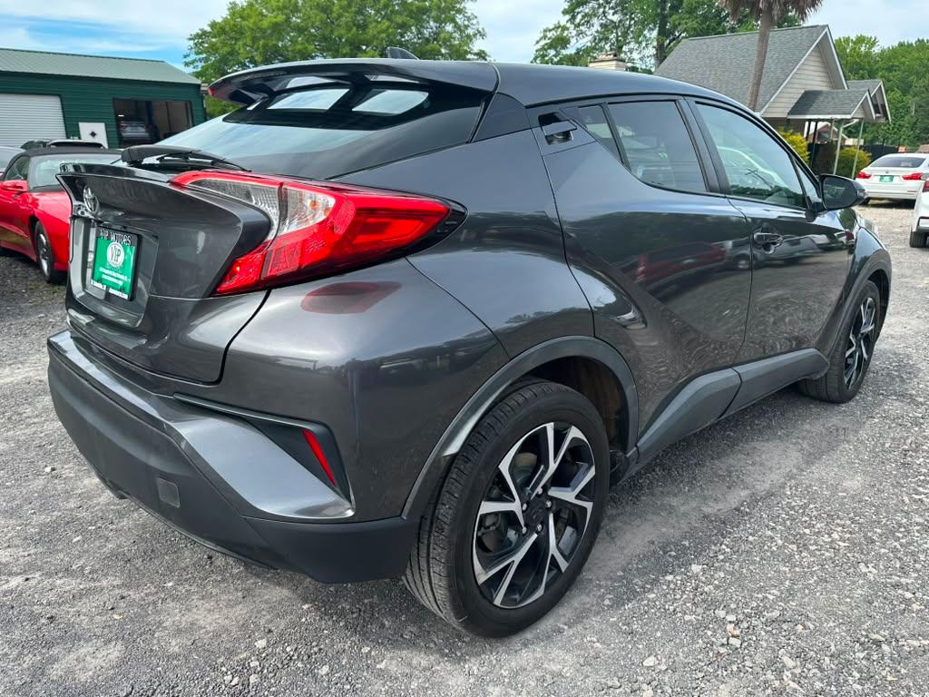 Toyota C-HR XLE 2018