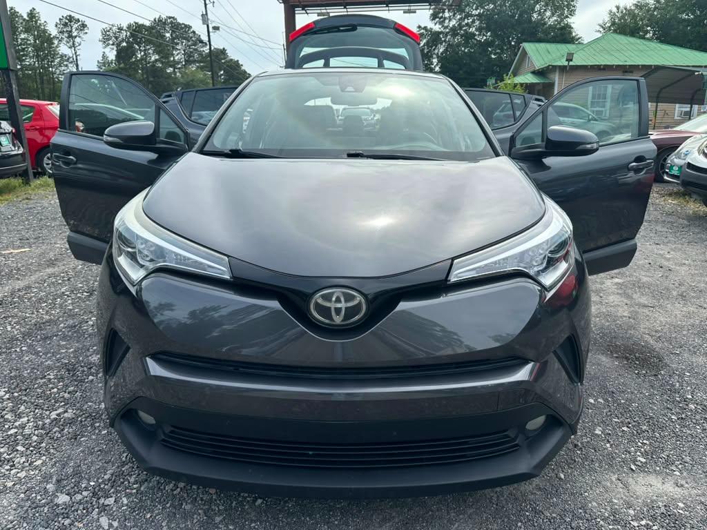 Toyota C-HR XLE 2018