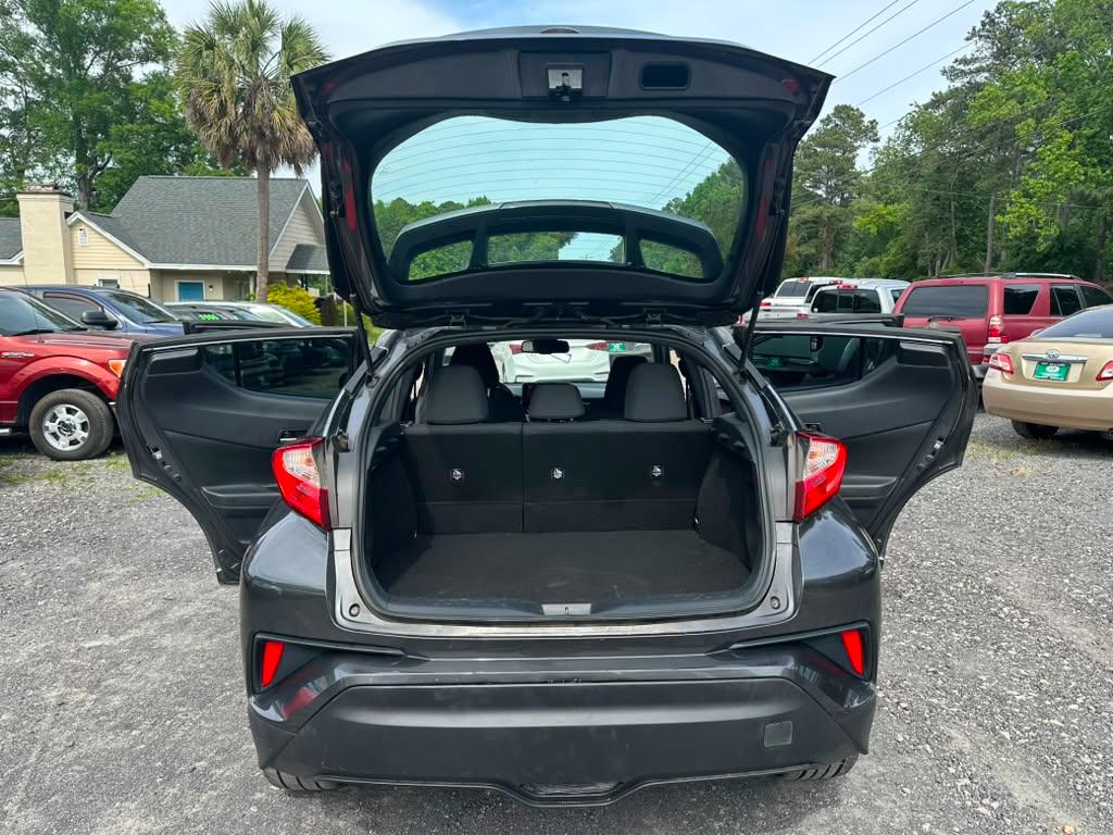 Toyota C-HR XLE 2018