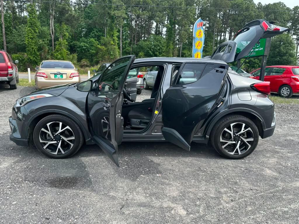 Toyota C-HR XLE 2018