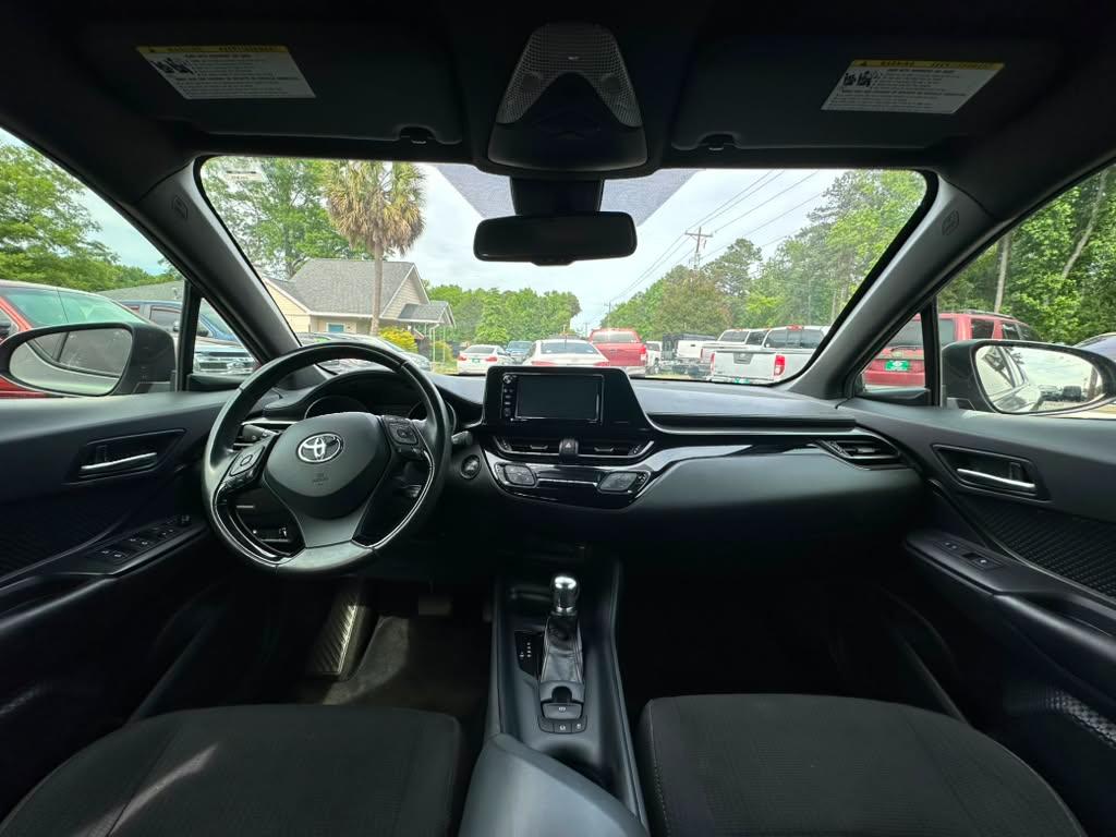 Toyota C-HR XLE 2018