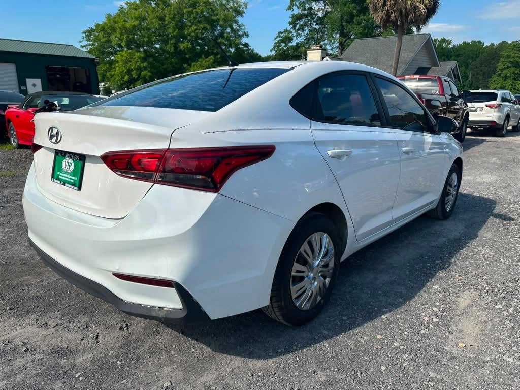 Hyundai Accent SEL 4-Door 6A 2019