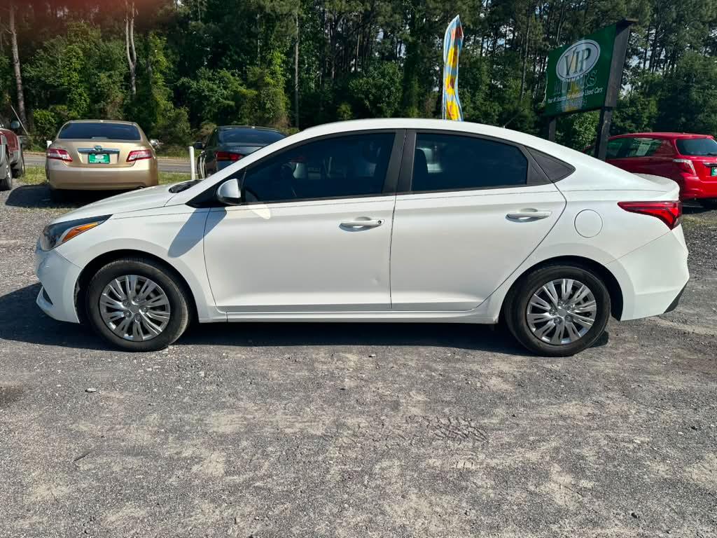 Hyundai Accent SEL 4-Door 6A 2019