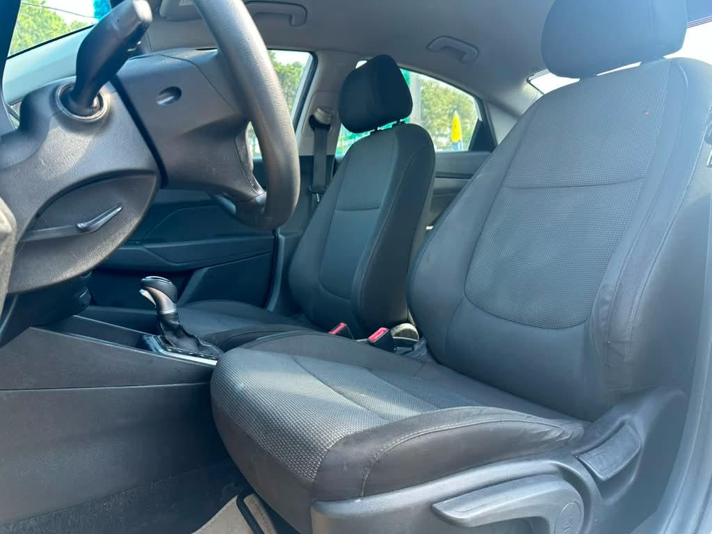 Hyundai Accent SEL 4-Door 6A 2019