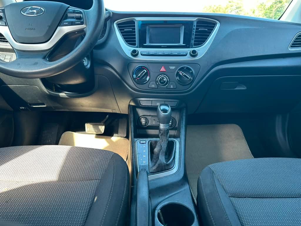 Hyundai Accent SEL 4-Door 6A 2019