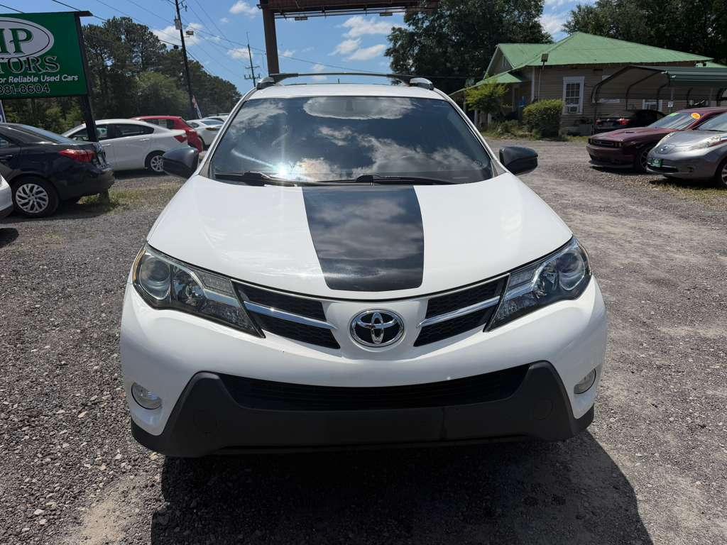 Toyota RAV4 LE FWD 2014