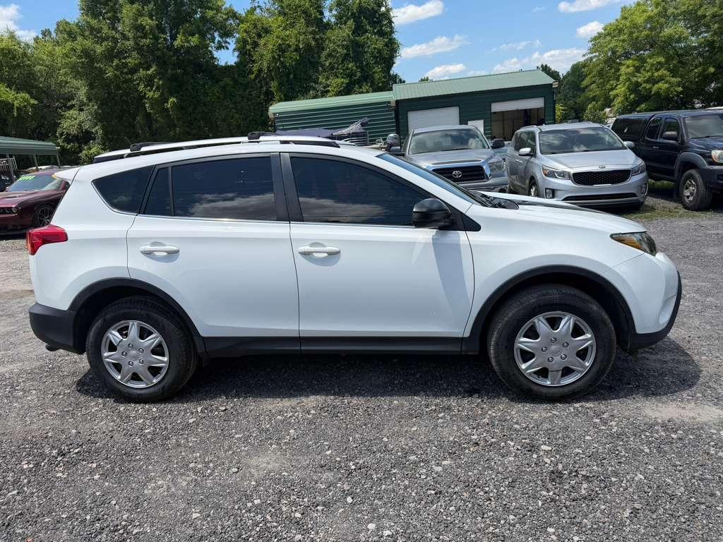 Toyota RAV4 LE FWD 2014