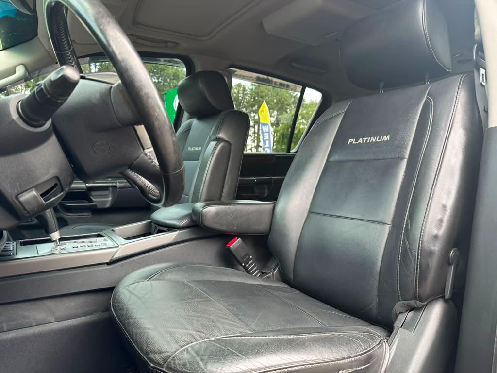 Nissan Armada Platinum 4WD 2014