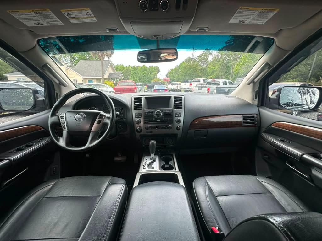 Nissan Armada Platinum 4WD 2014