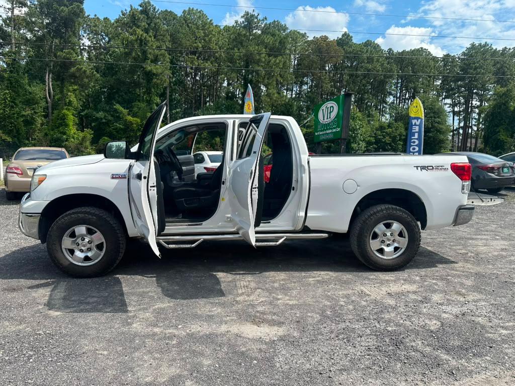 Toyota Tundra Tundra-Grade 5.7L FFV Double Cab 4WD 2012