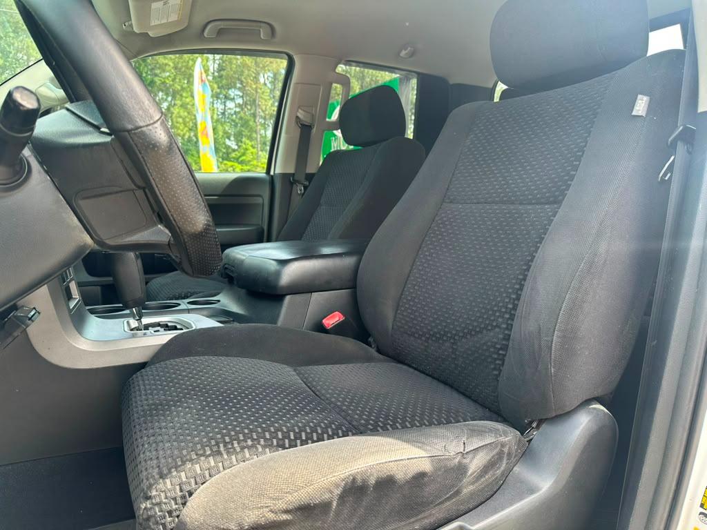 Toyota Tundra Tundra-Grade 5.7L FFV Double Cab 4WD 2012