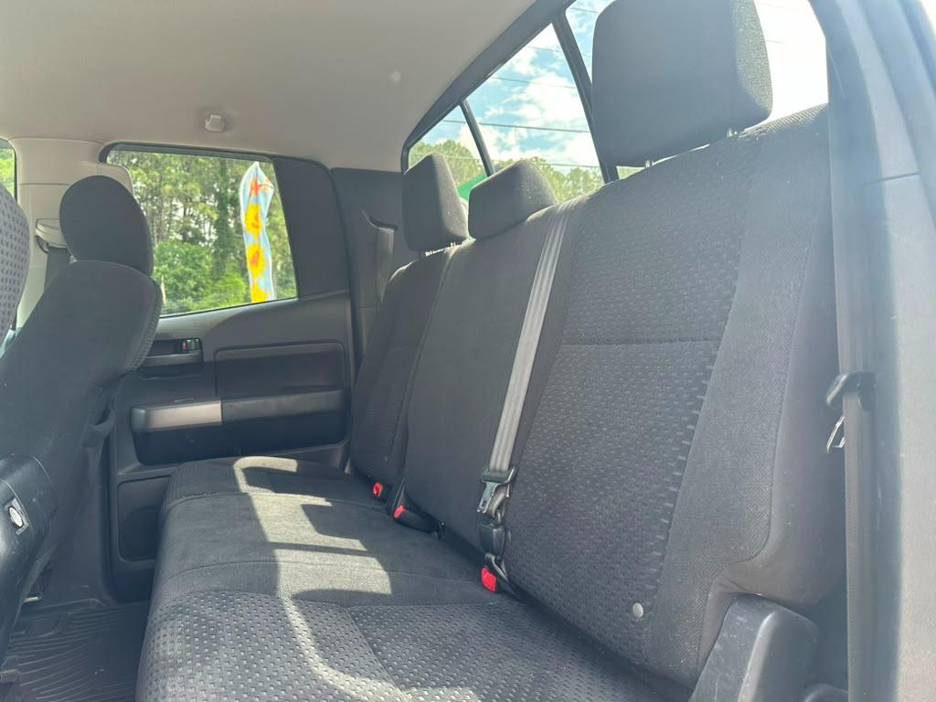 Toyota Tundra Tundra-Grade 5.7L FFV Double Cab 4WD 2012