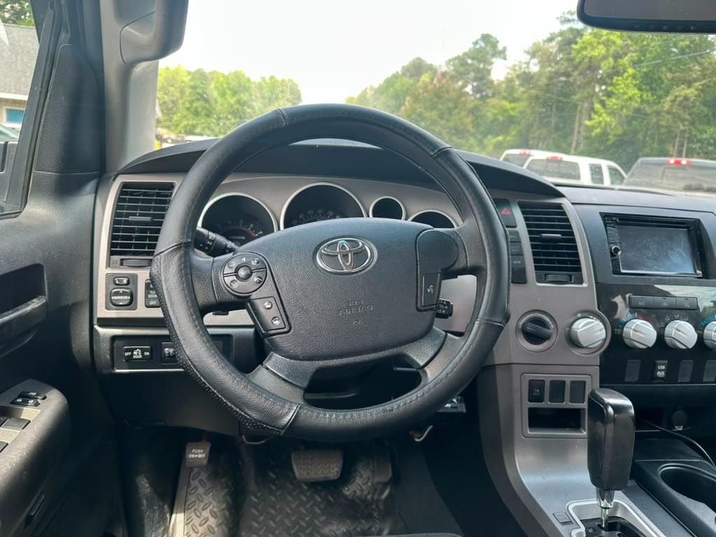 Toyota Tundra Tundra-Grade 5.7L FFV Double Cab 4WD 2012