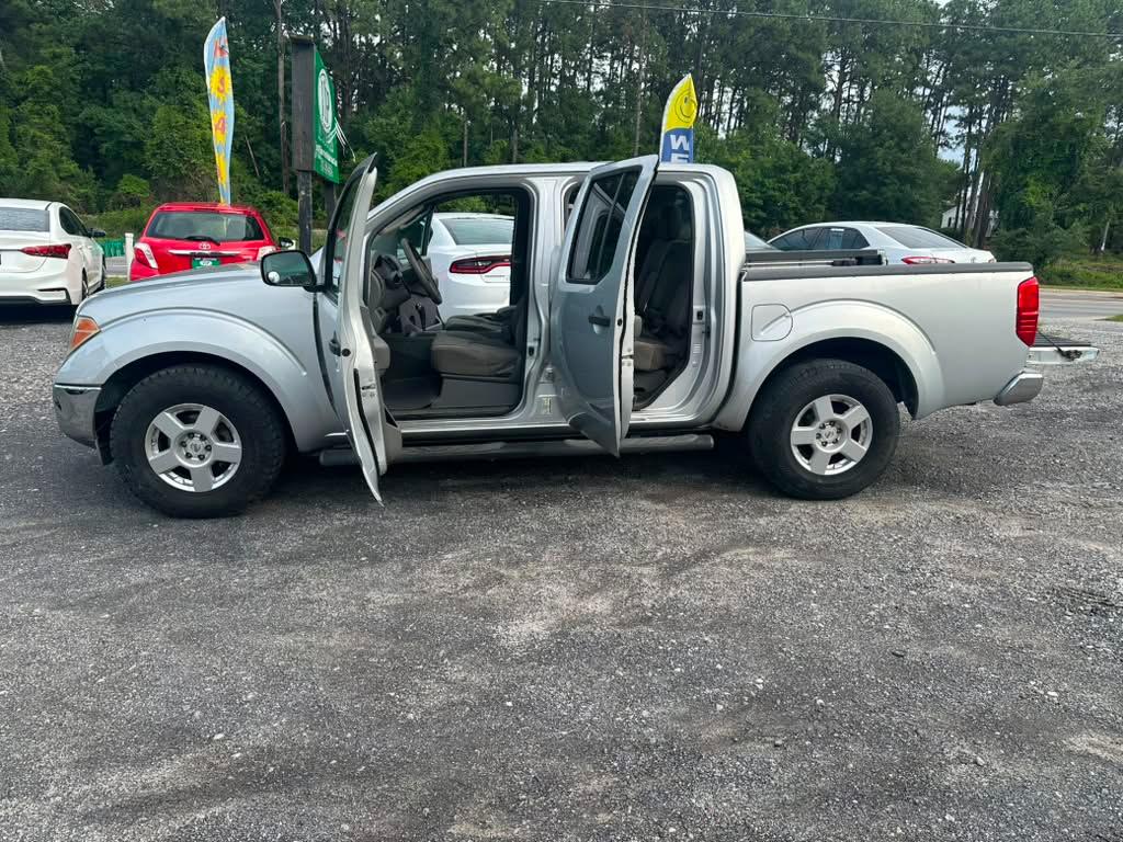 Nissan Frontier LE Crew Cab 2WD 2007