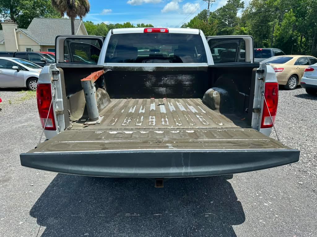RAM 1500 ST Crew Cab 2WD 2011