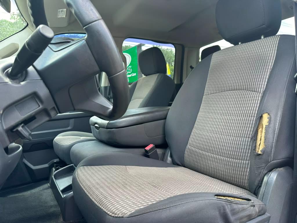 RAM 1500 ST Crew Cab 2WD 2011
