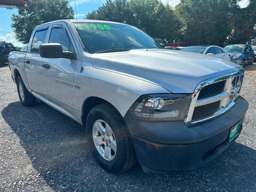RAM 1500 ST Crew Cab 2WD 2011