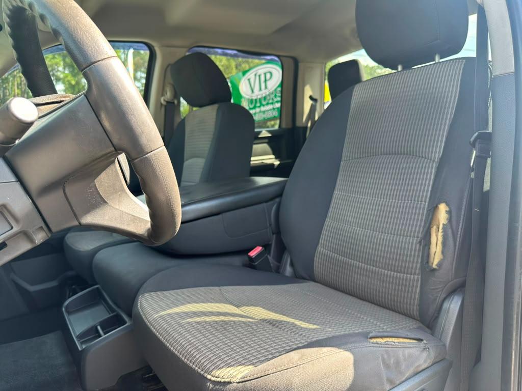 RAM 1500 ST Crew Cab 2WD 2011