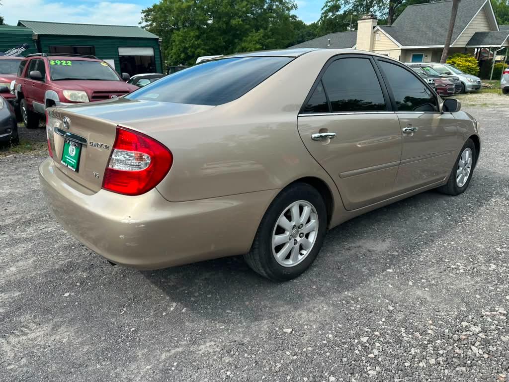 Toyota Camry XLE V6 2002